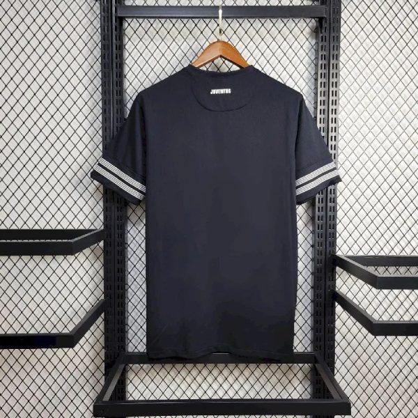 Juventus 2012/13 Away Retro Jersey - Image 2